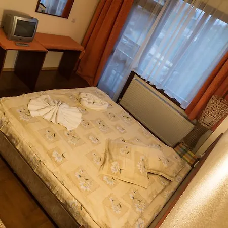 Vera Guest house 2*